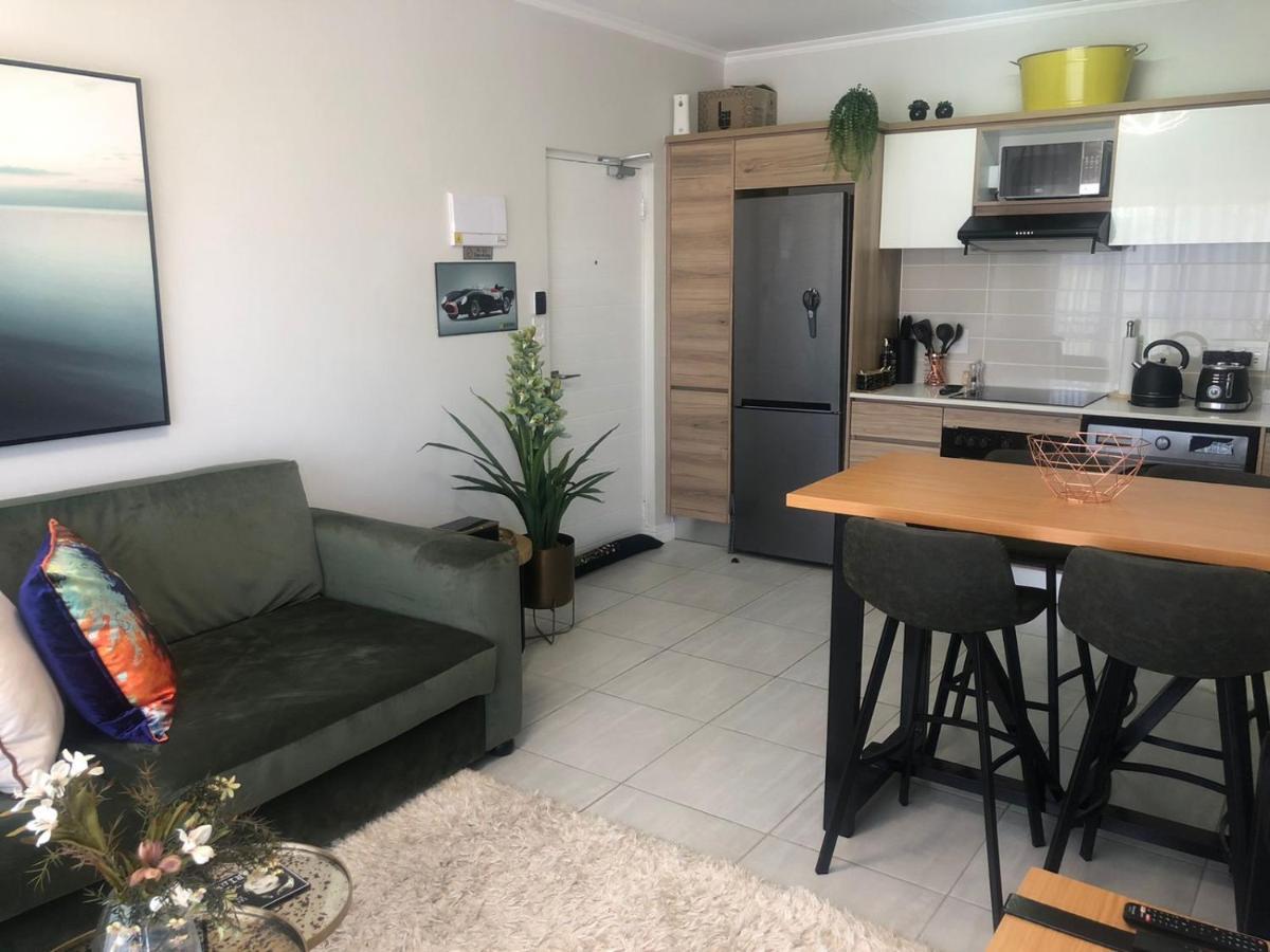 Luxurious Waterfall 1 Bedroom Condo With Free Uncapped Wifi Midrand Zewnętrze zdjęcie