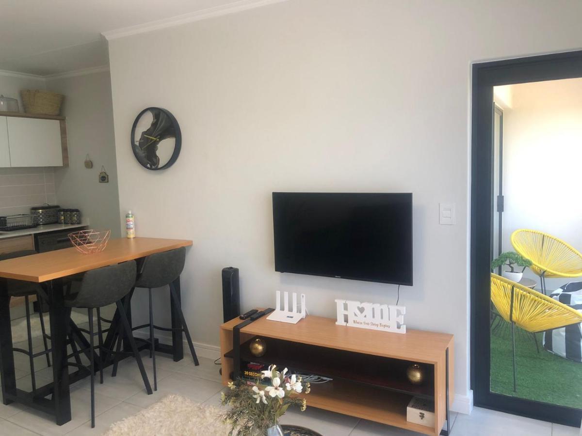 Luxurious Waterfall 1 Bedroom Condo With Free Uncapped Wifi Midrand Zewnętrze zdjęcie
